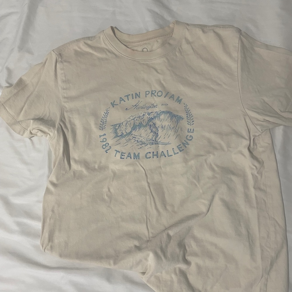 Beige graphic t-shirt